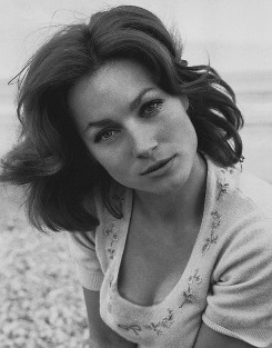 Shirley Anne Field