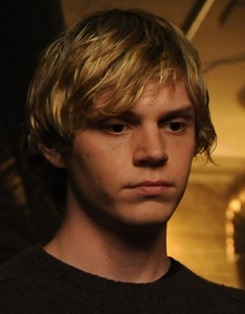 Evan Peters