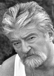 Joe Eszterhas