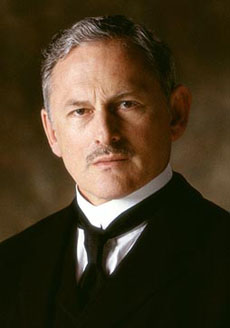 Victor Garber