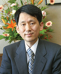 Koichi Tanaka